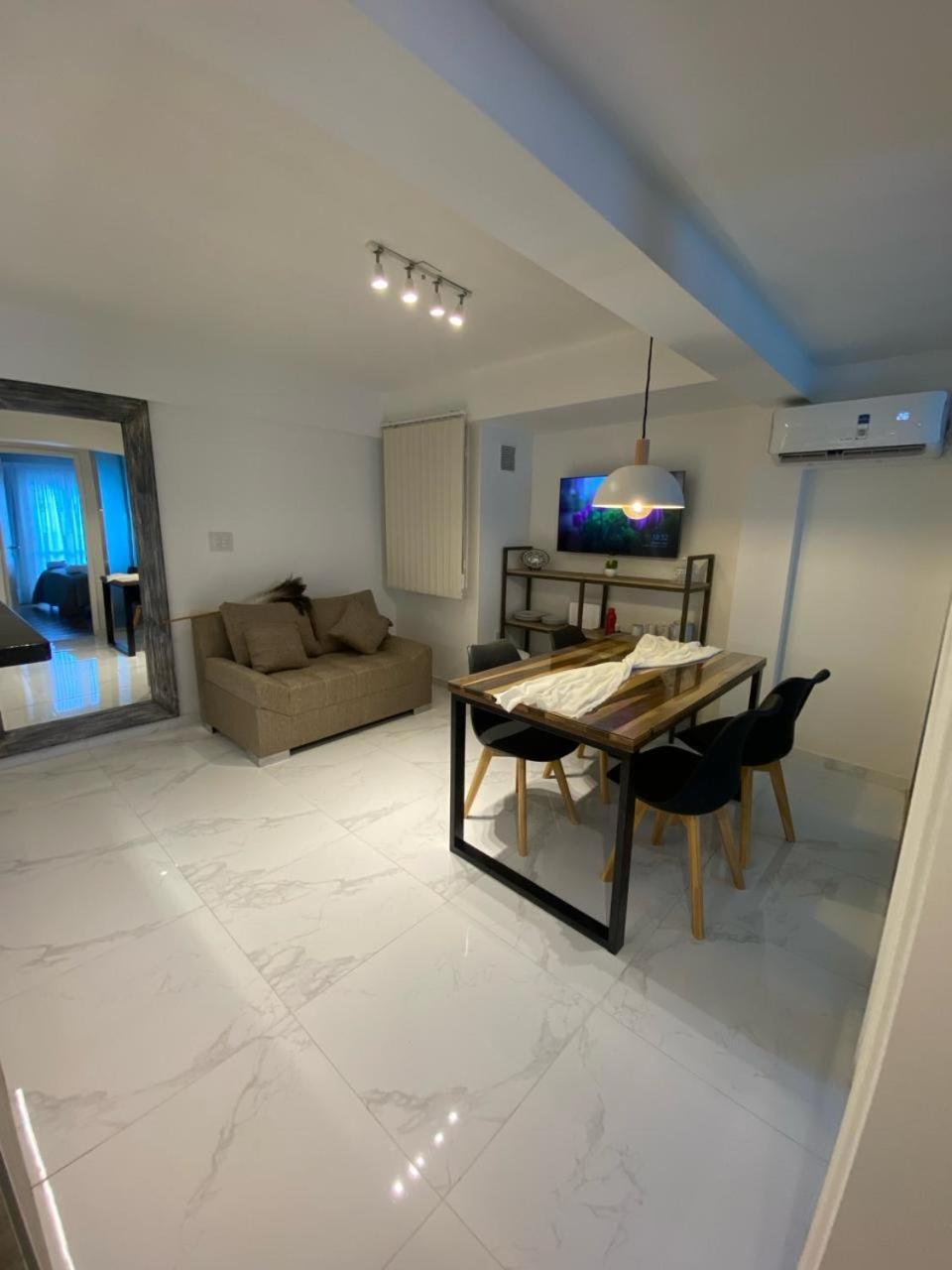 Departamento Centrico Con Cochera - Cordoba Argentina- מראה חיצוני תמונה